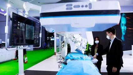 进博会首日虹口交易分团签下新能源领域技术合作“首单”